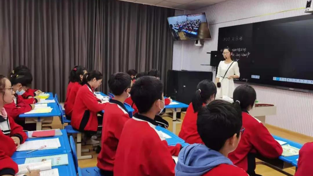 【學(xué)習(xí)強(qiáng)國】四川閬中：聚焦應(yīng)用實(shí)效，扎實(shí)推進(jìn)教育信息化2.0